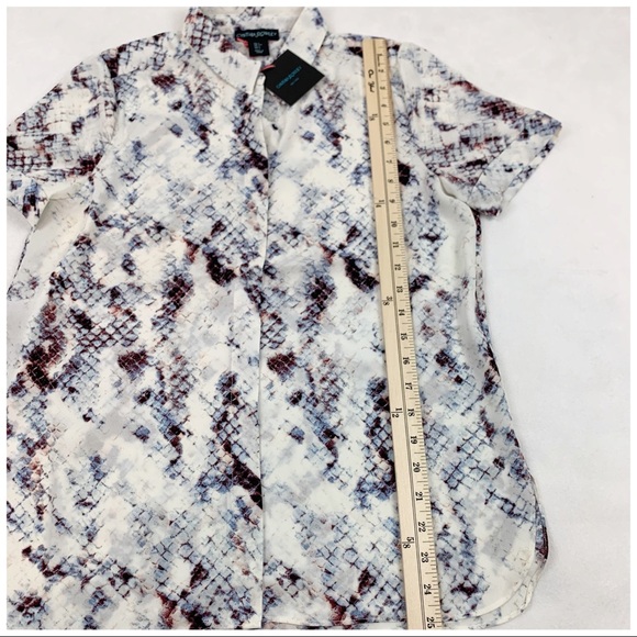 Cynthia Rowley sneak Print button up shirt blouse - Picture 2 of 9